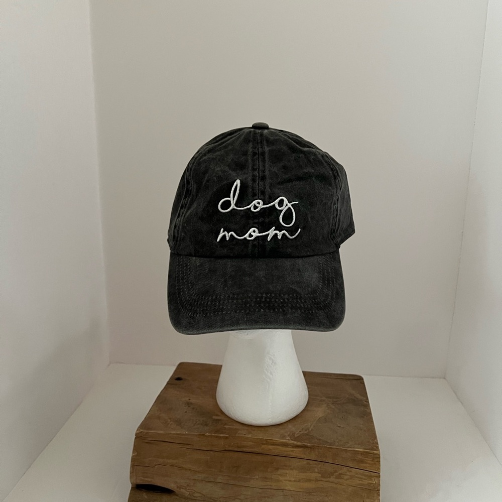 Dog Mom Black Cap